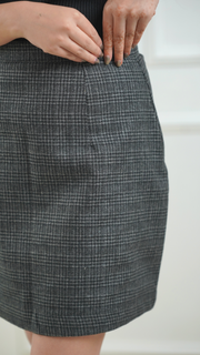 Etehas Woolen Women Skirt Check Grey